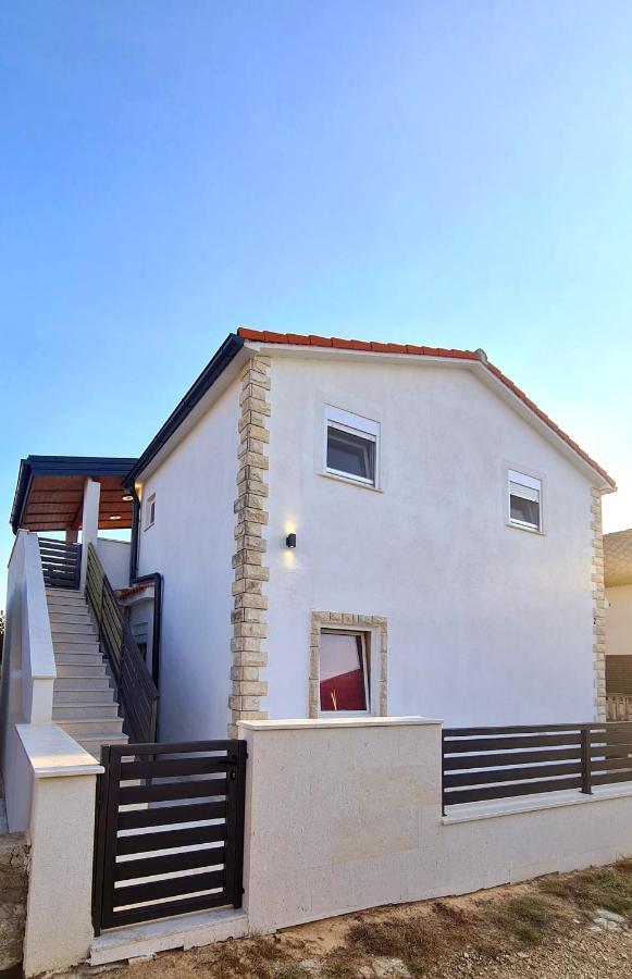 Family Oasis Apartment Zukve Vrsi Zewnętrze zdjęcie