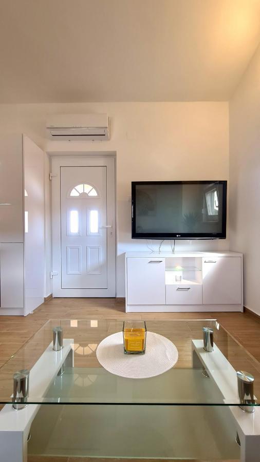 Family Oasis Apartment Zukve Vrsi Zewnętrze zdjęcie