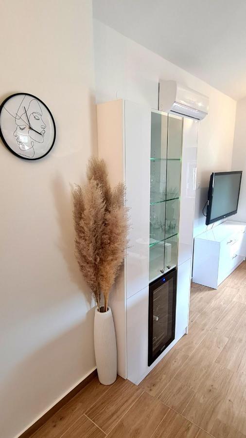 Family Oasis Apartment Zukve Vrsi Zewnętrze zdjęcie