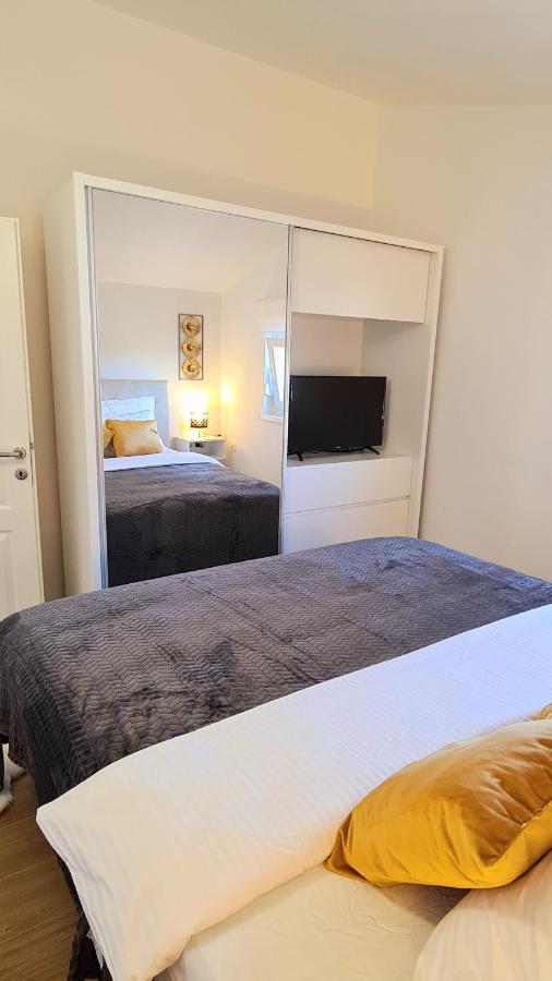 Family Oasis Apartment Zukve Vrsi Zewnętrze zdjęcie